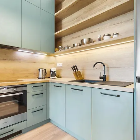 W Downtown View & Garage Parking شقة