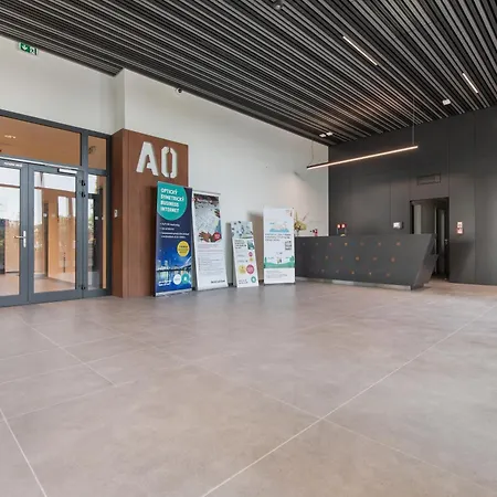 W Downtown View & Garage Parking شقة