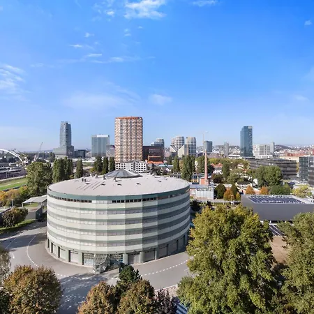 W Downtown View & Garage Parking شقة *