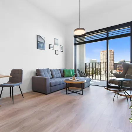 Apartment W Downtown View & Garage Parking *